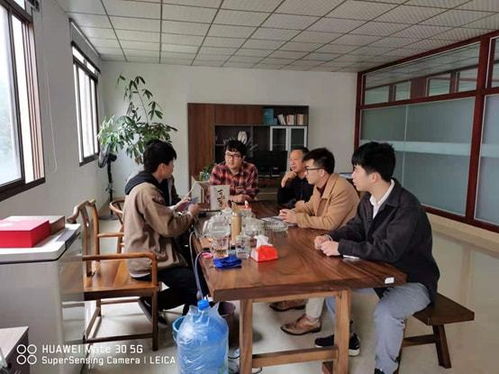 為入駐企業(yè)開展法律與信息咨詢服務